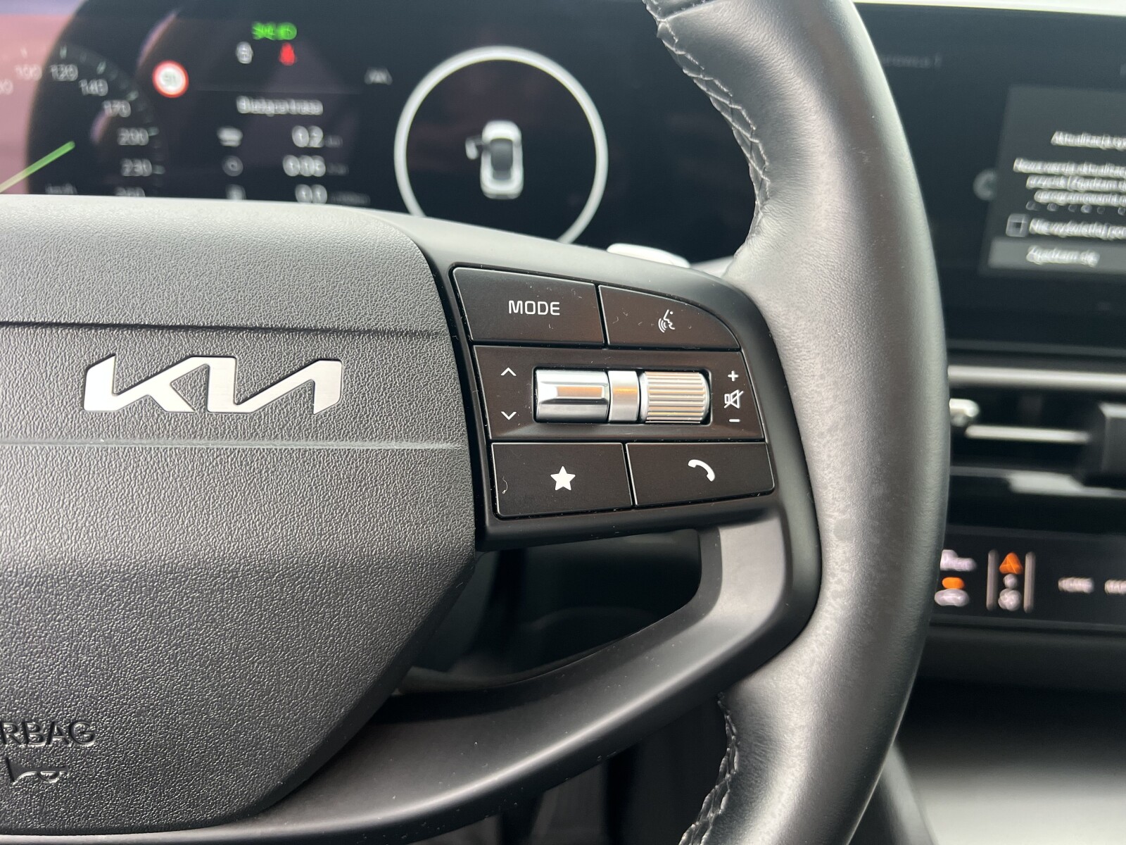 Kia Sportage - zdjęcie 28