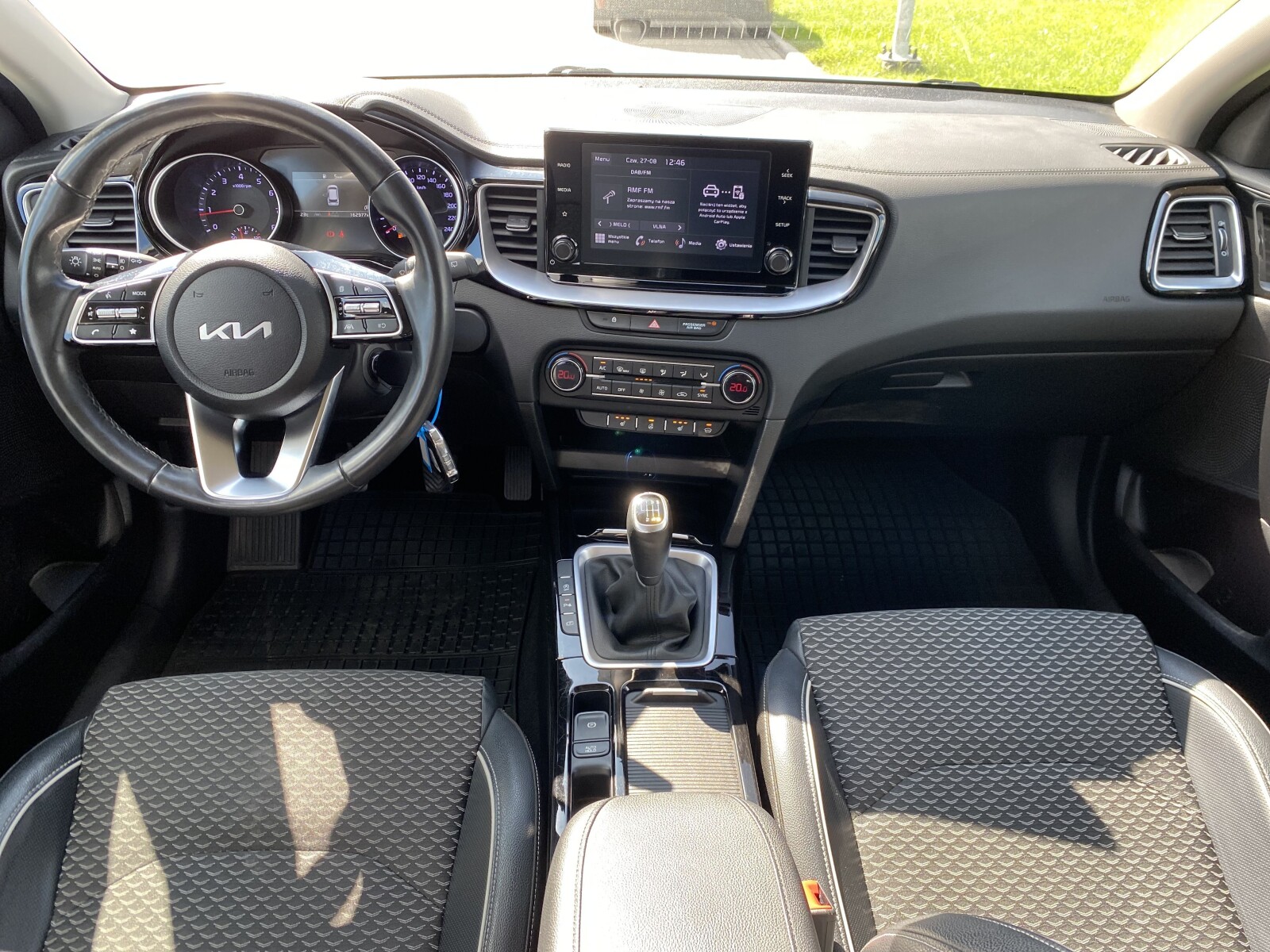 Kia Ceed - zdjęcie 14