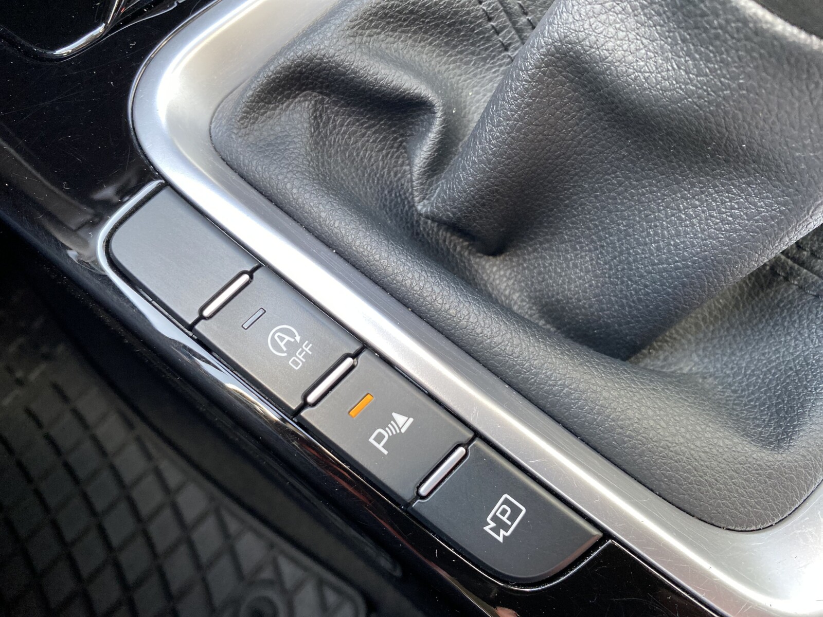 Kia Ceed - zdjęcie 26