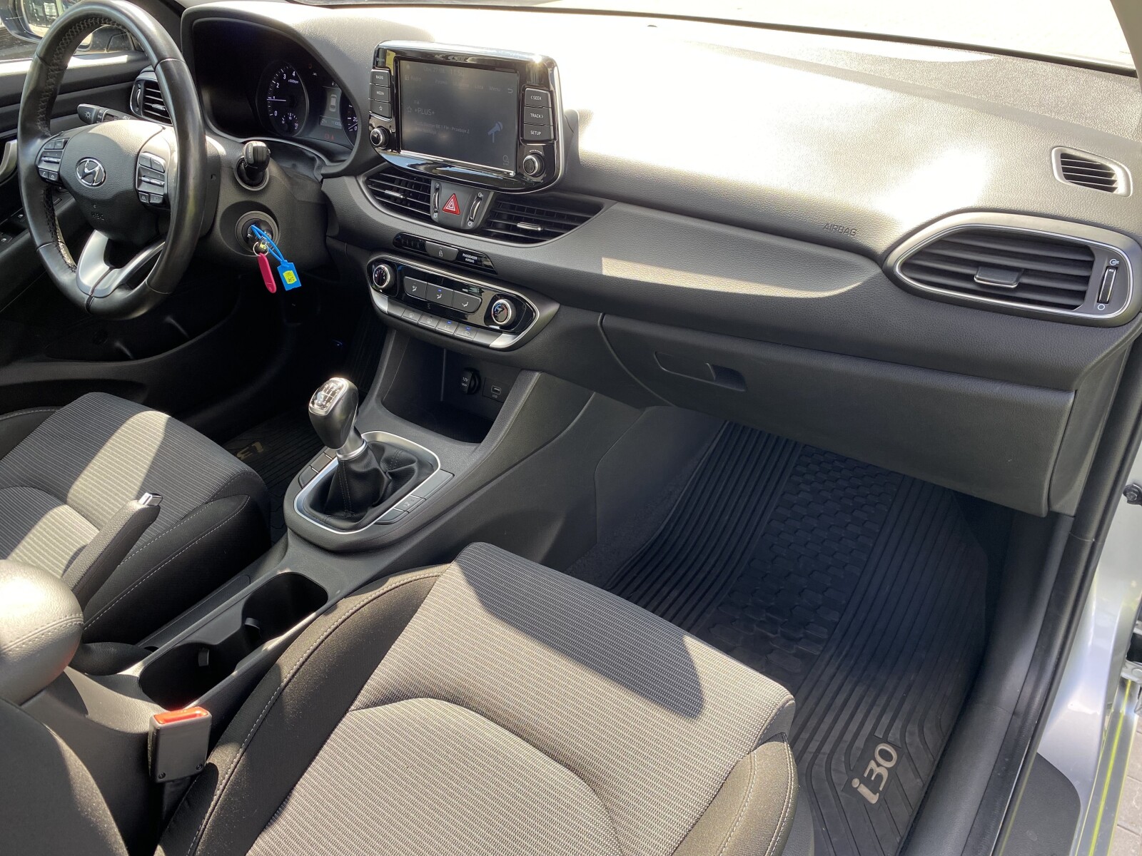 Hyundai i30 - zdjęcie 17