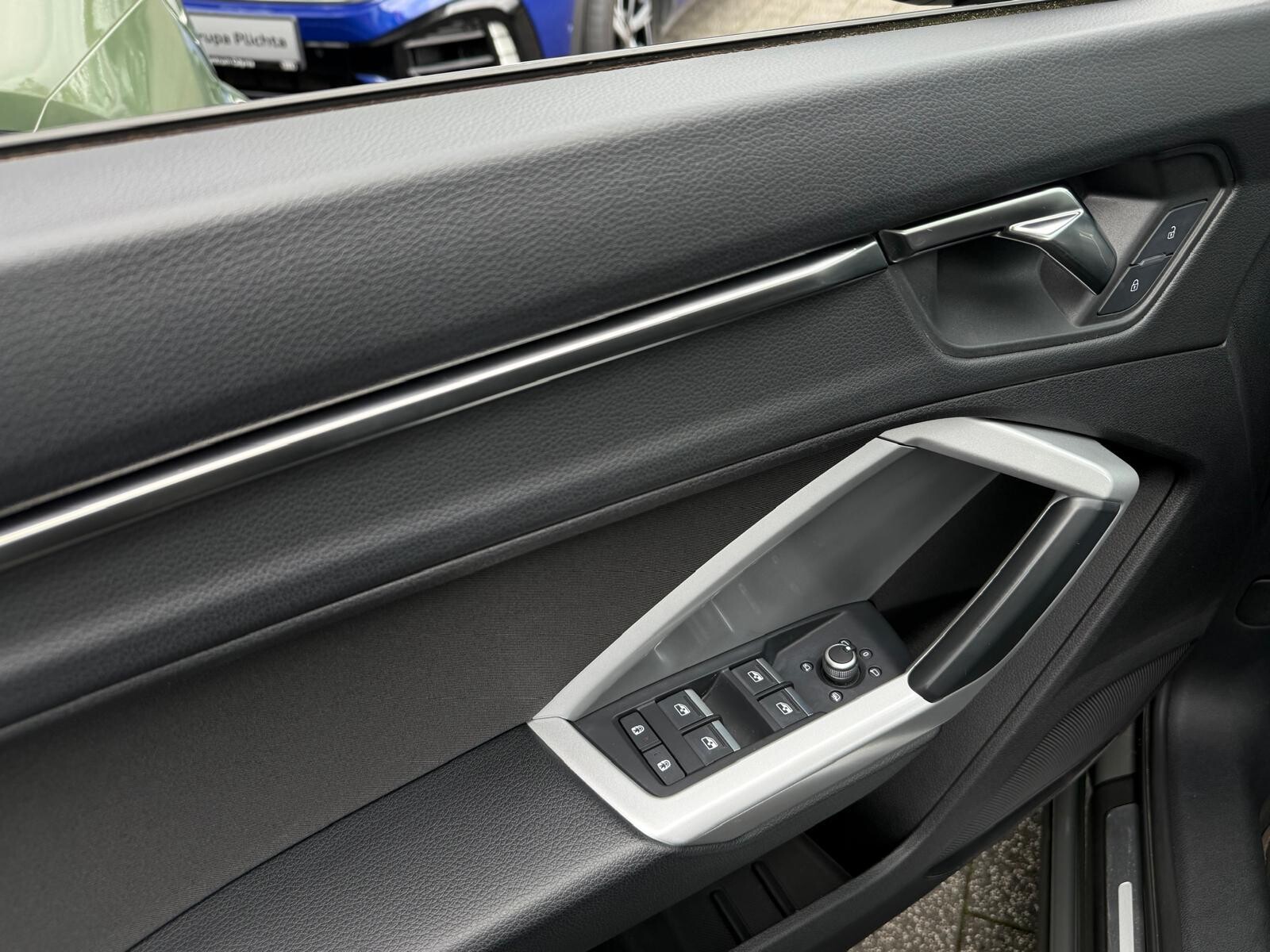 Audi Q3 - zdjęcie 17