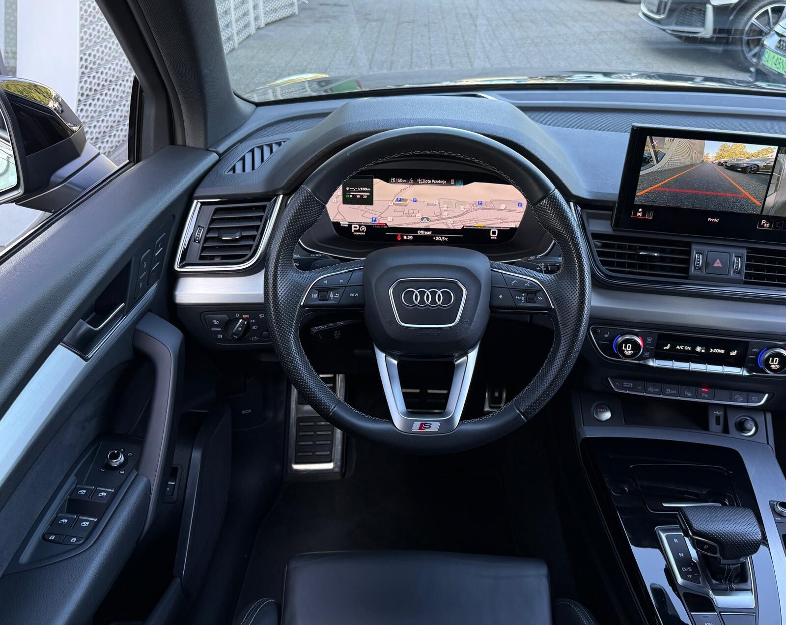 Audi Q5 Sportback - zdjęcie 27
