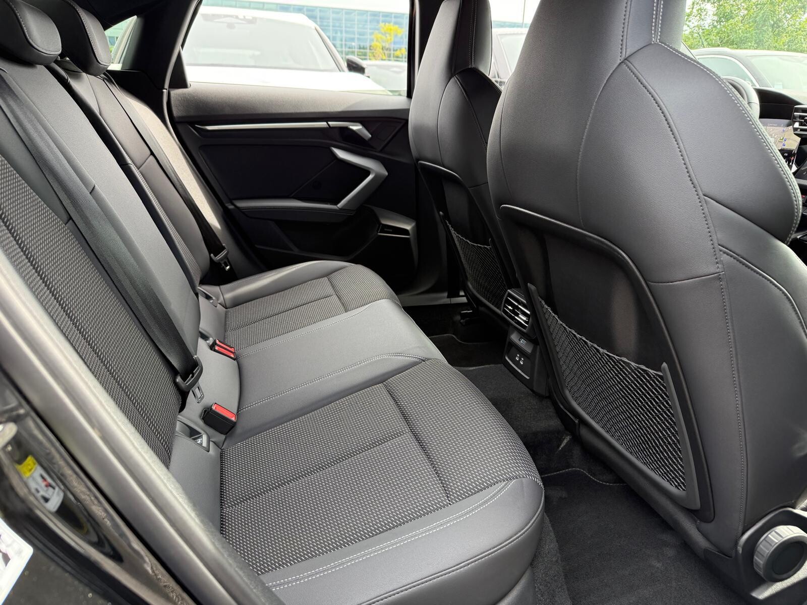Audi S3 Limousine - zdjęcie 22