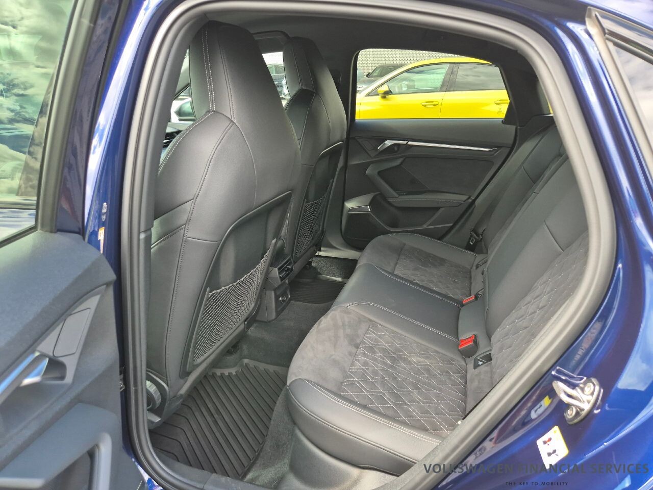 Audi S3 Limousine - zdjęcie 11