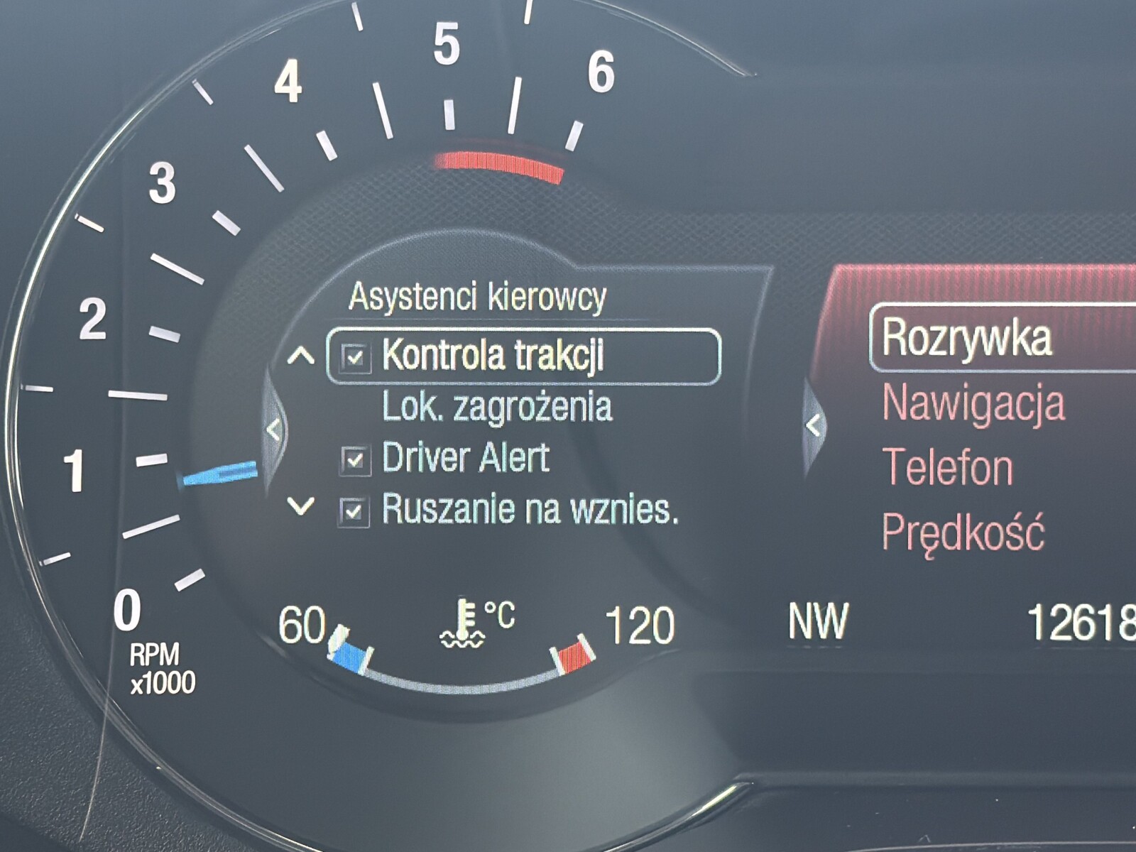 Ford Mondeo - zdjęcie 32