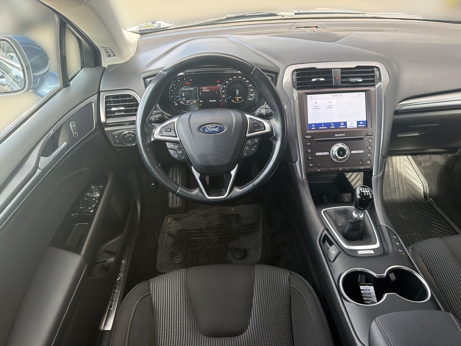 Ford Mondeo - zdjęcie 14