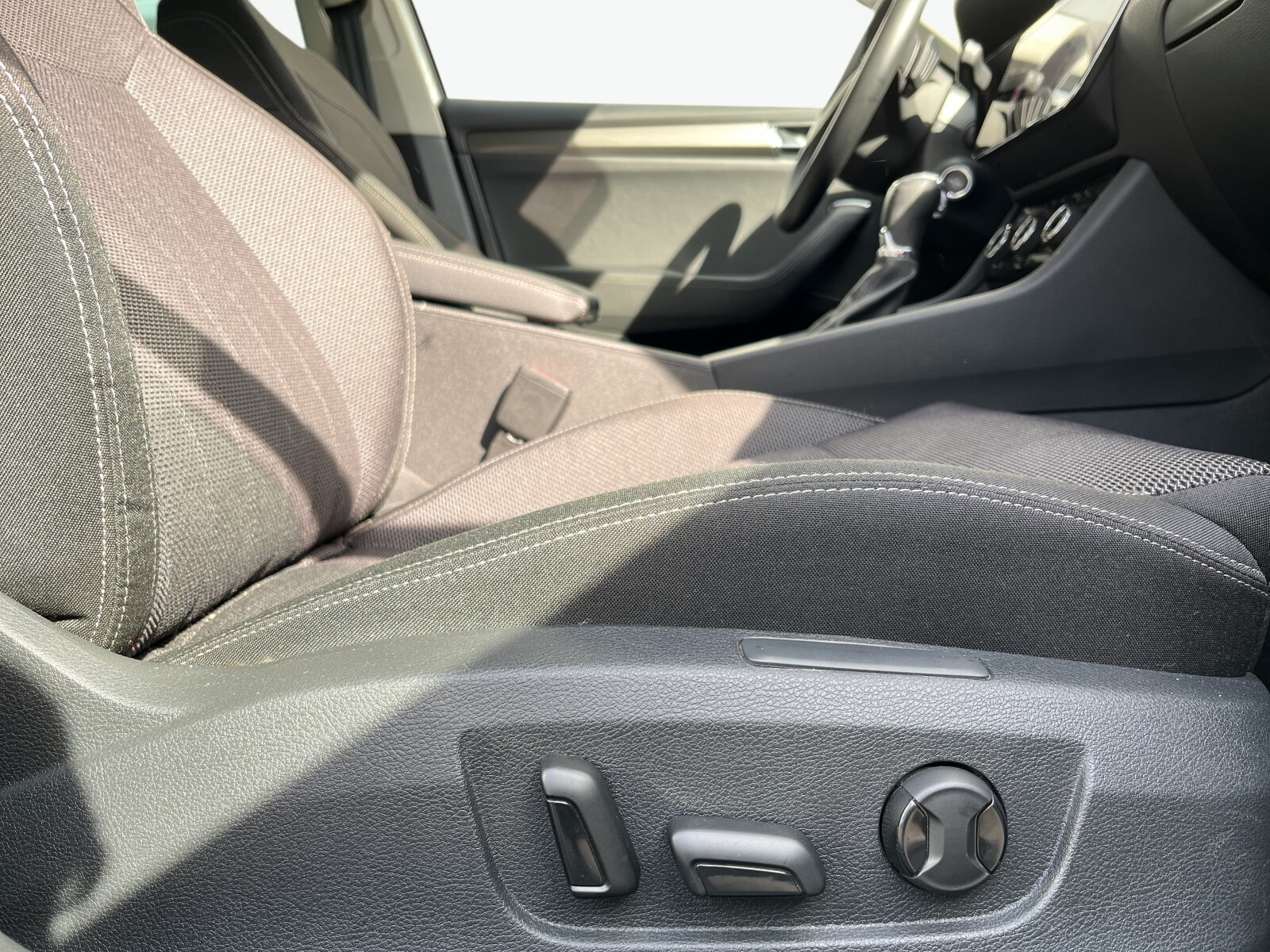 Škoda Superb Combi - zdjęcie 19