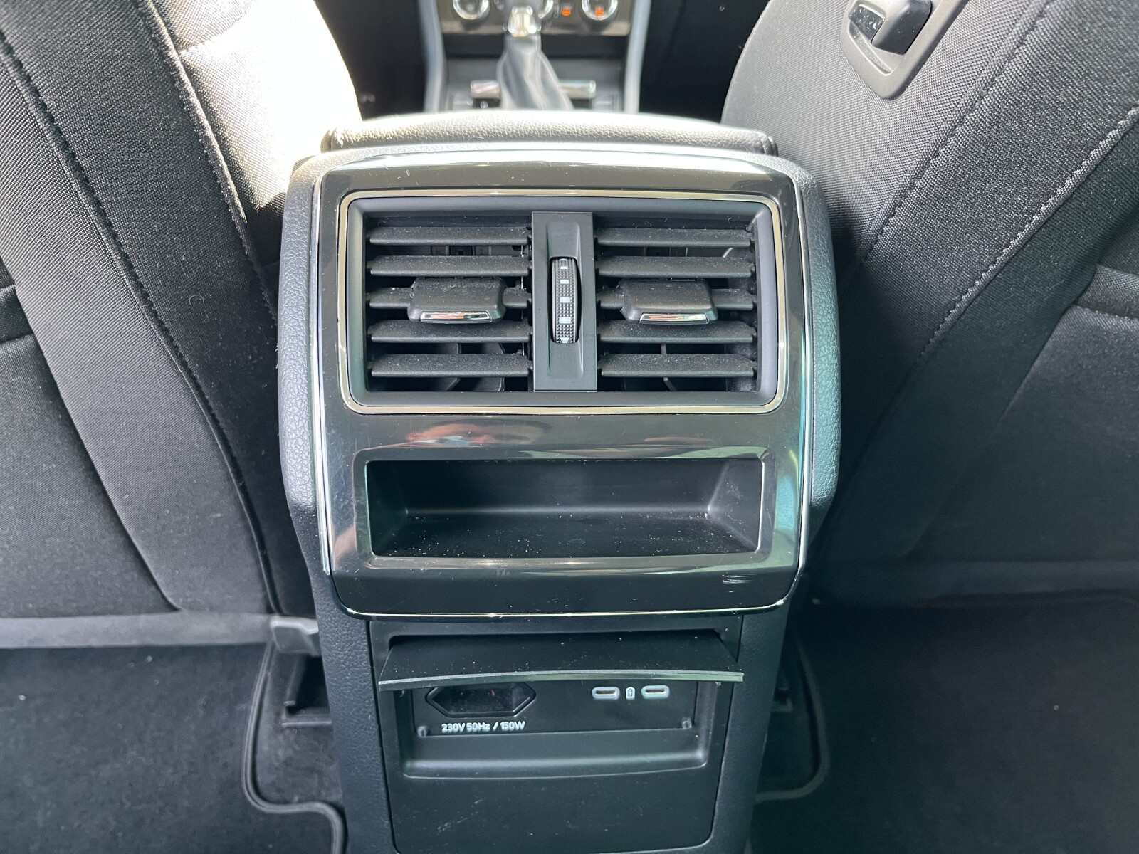 Škoda Superb Combi - zdjęcie 14