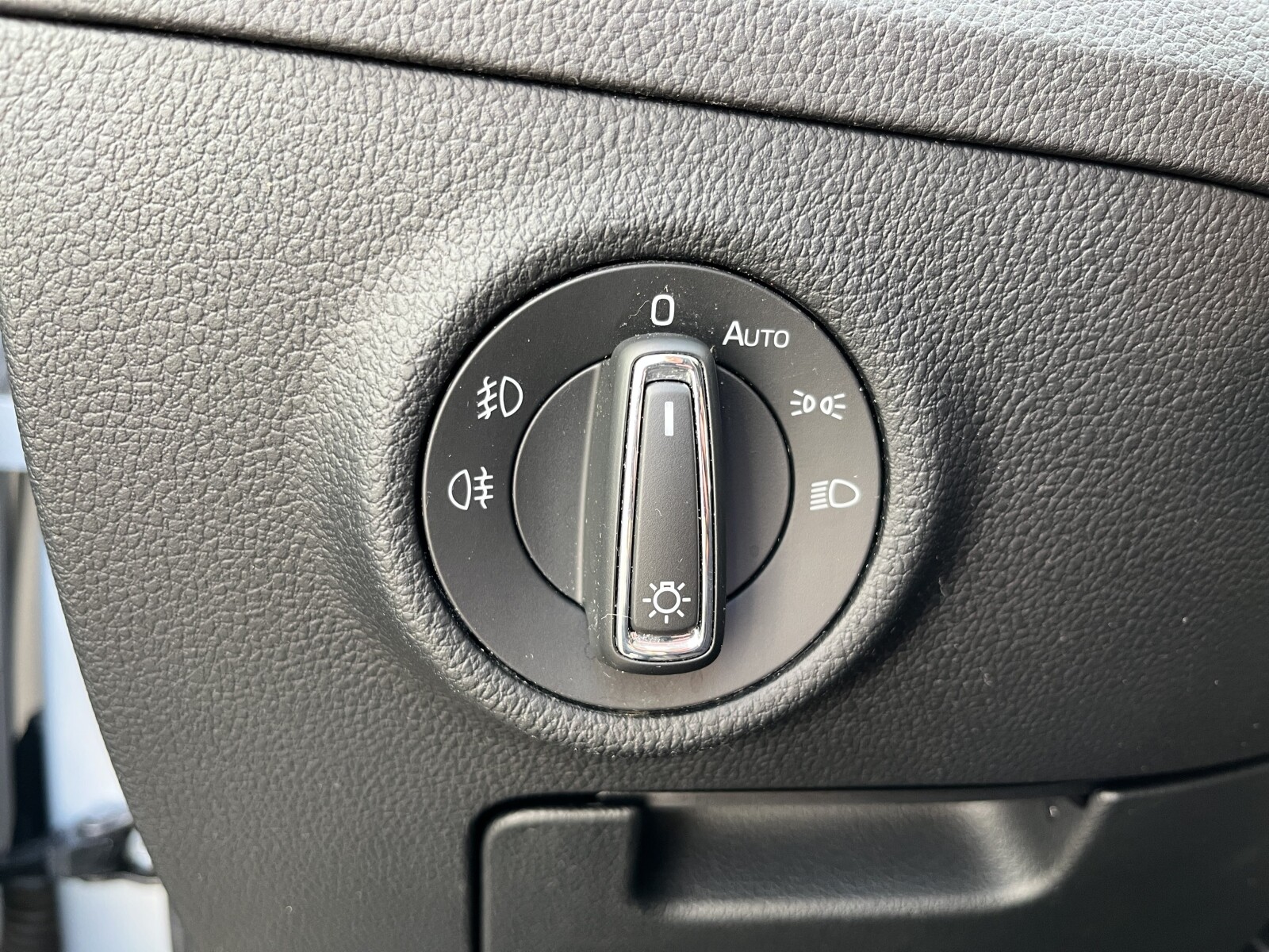 Škoda Superb Combi - zdjęcie 21