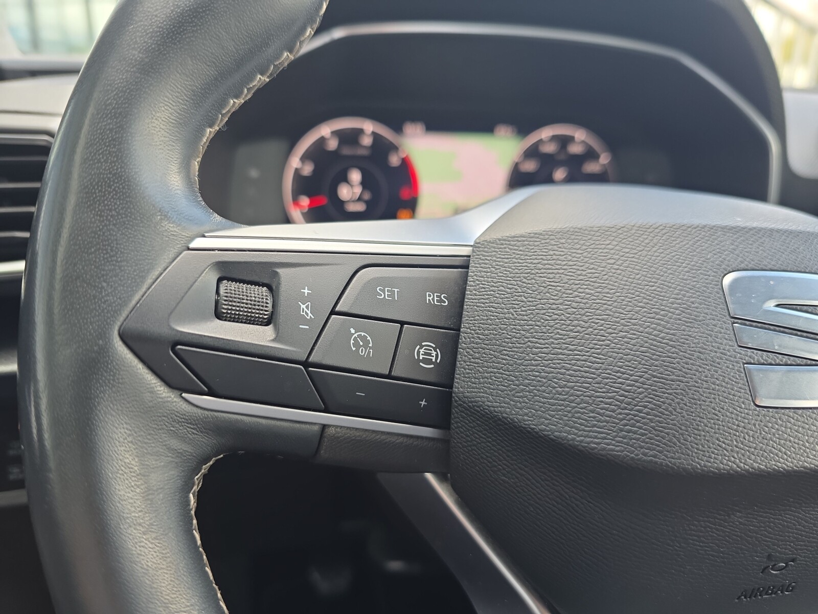 Seat Leon - zdjęcie 13