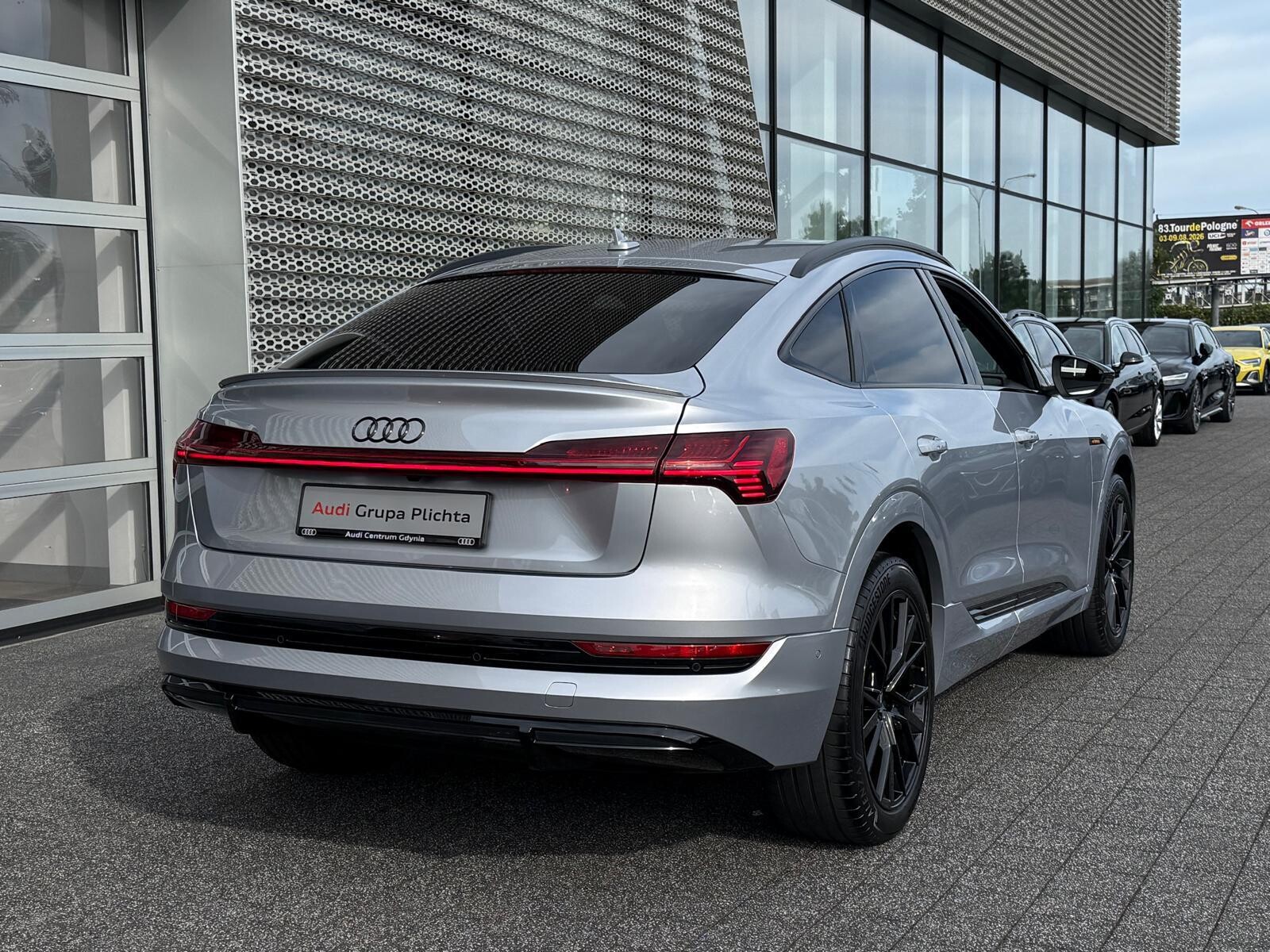 Audi e-tron Sportback - zdjęcie 10