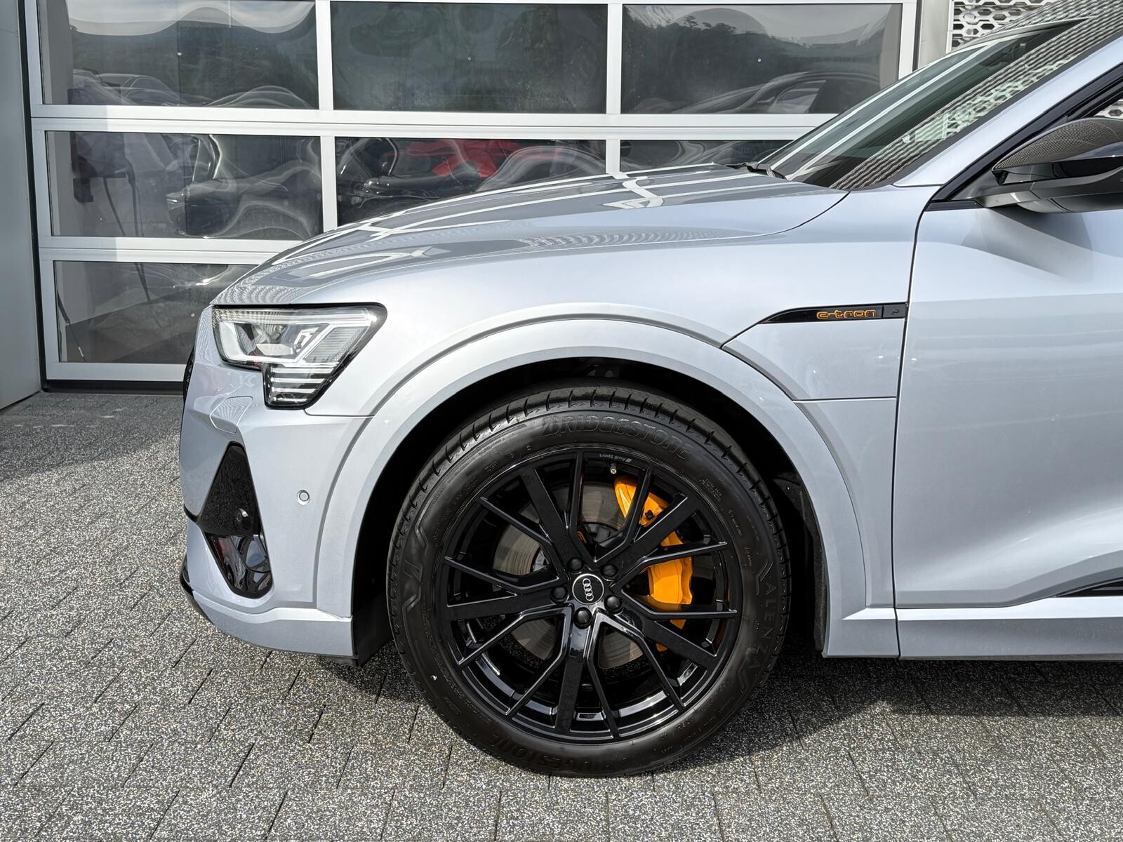 Audi e-tron Sportback - zdjęcie 9