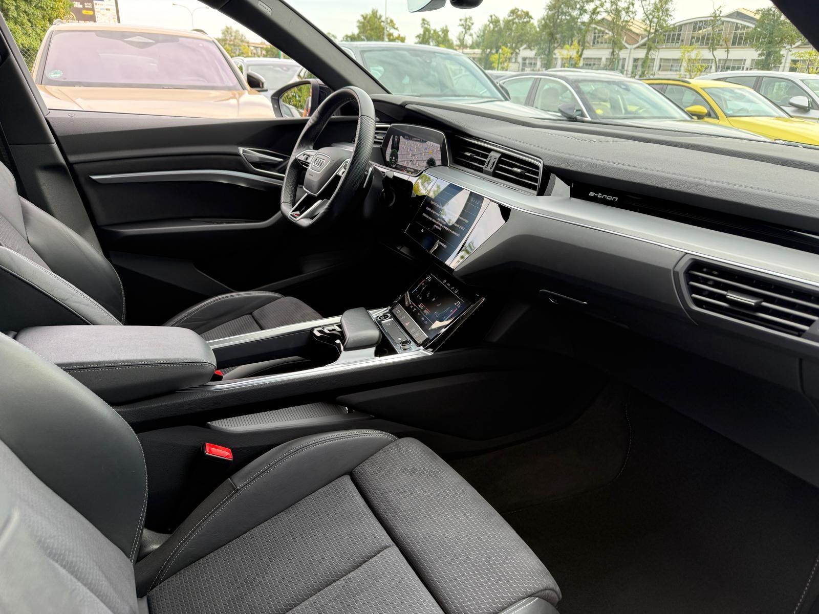 Audi e-tron Sportback - zdjęcie 19