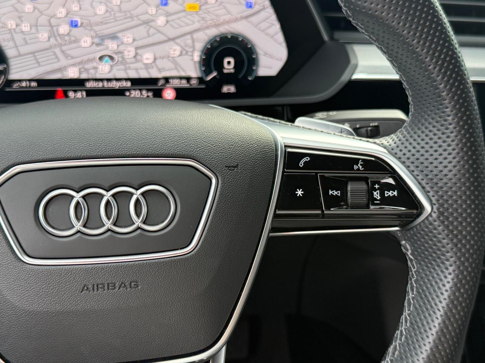 Audi e-tron Sportback - zdjęcie 25