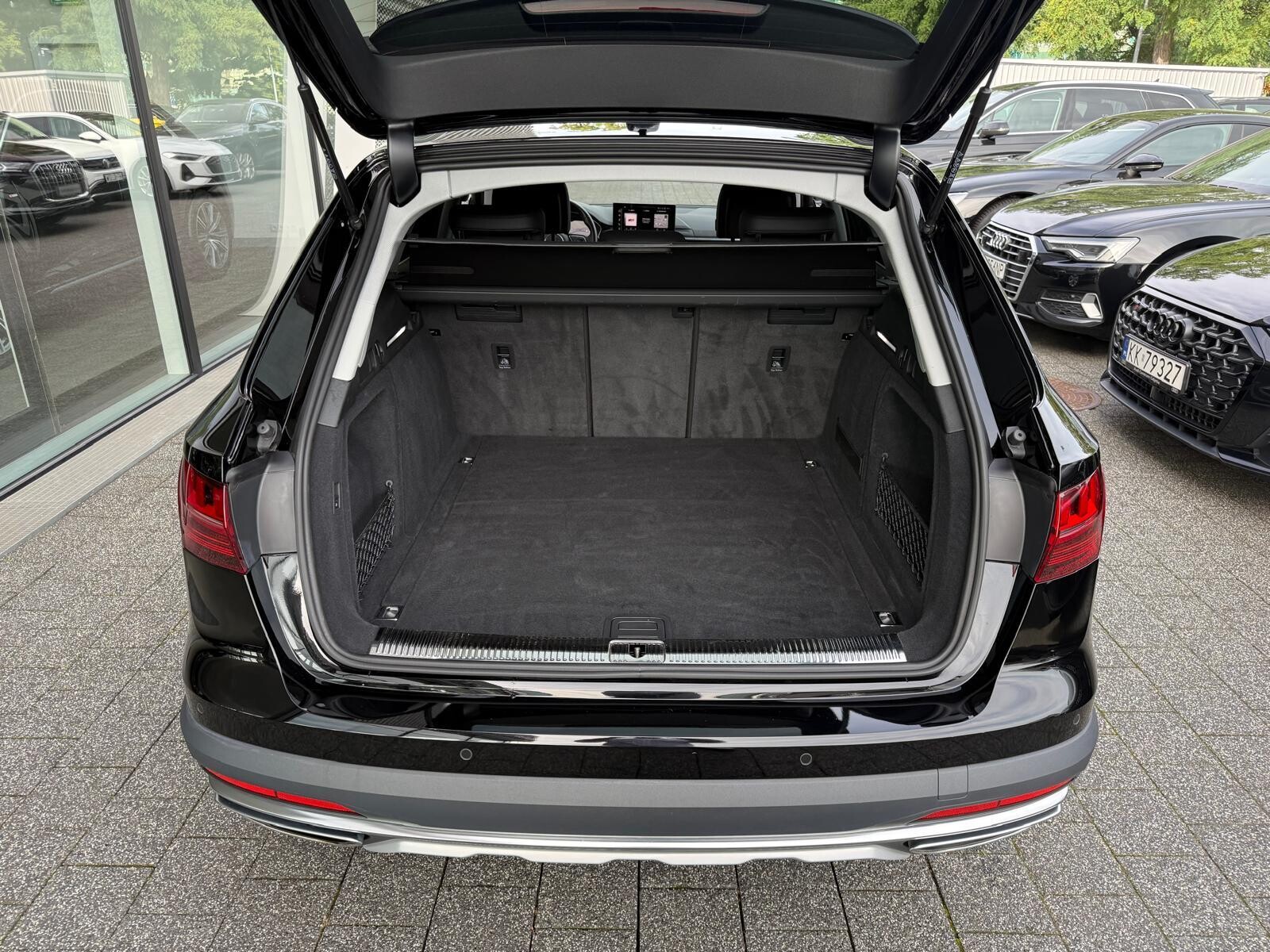 Audi A4 allroad quattro - zdjęcie 12