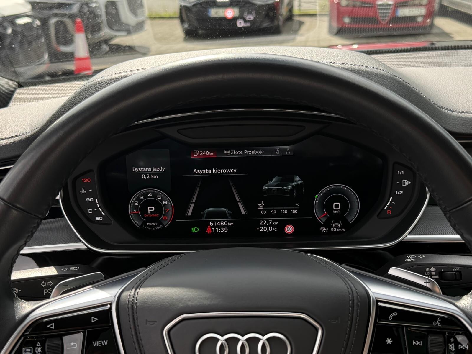 Audi A8 - zdjęcie 31