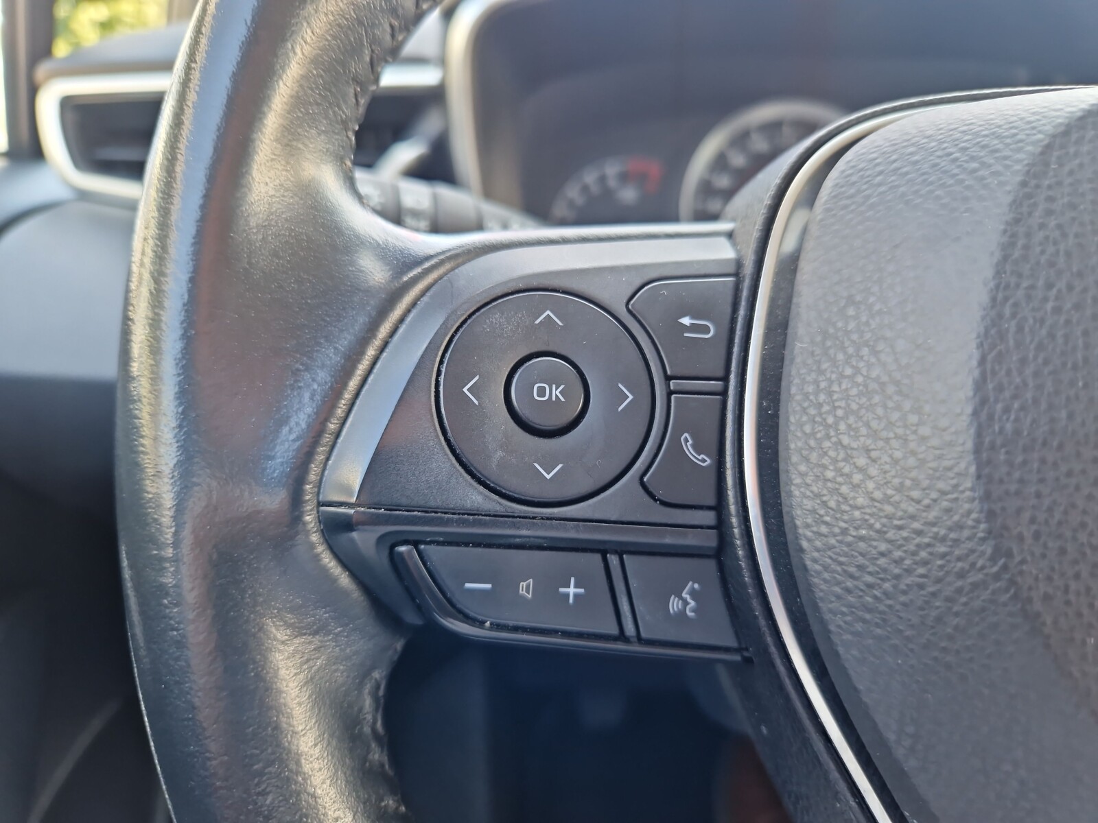 Toyota Corolla - zdjęcie 13