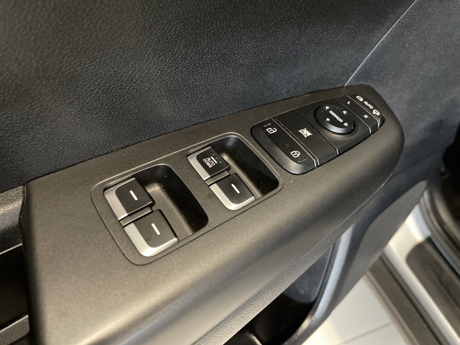 Kia Sportage - zdjęcie 23