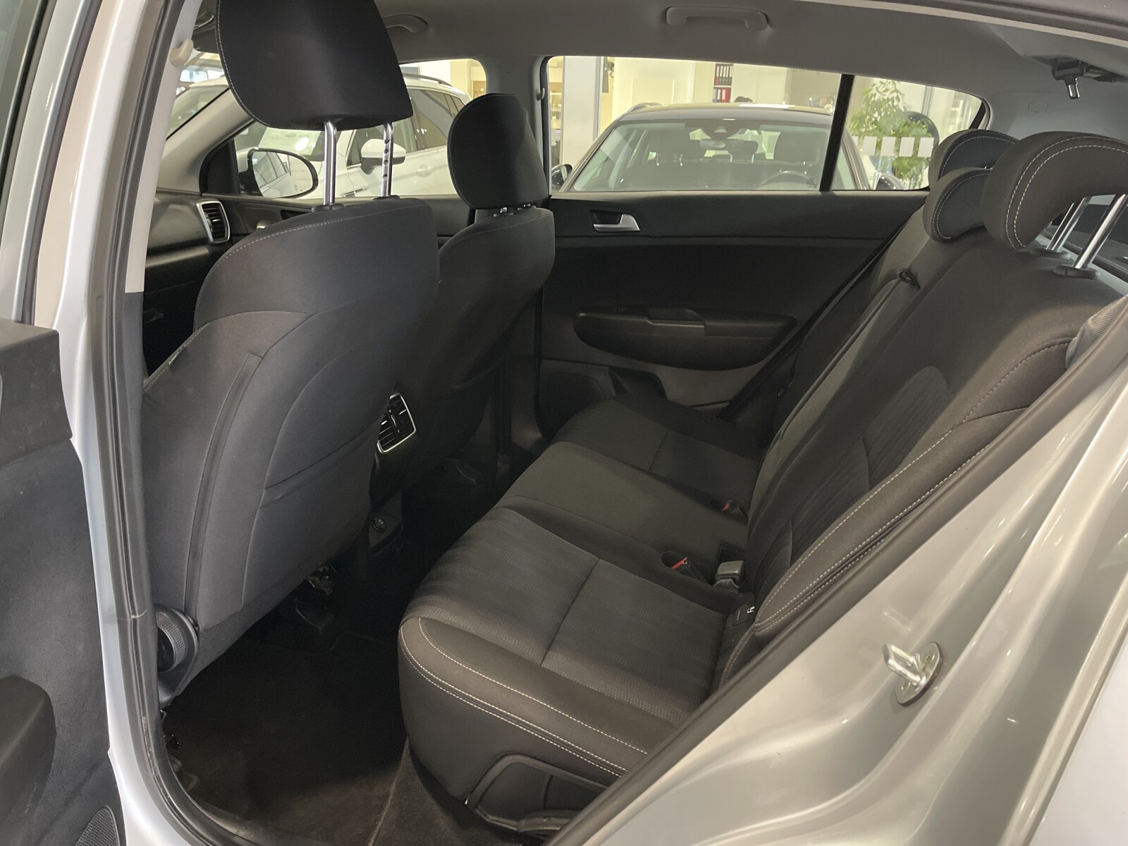 Kia Sportage - zdjęcie 10