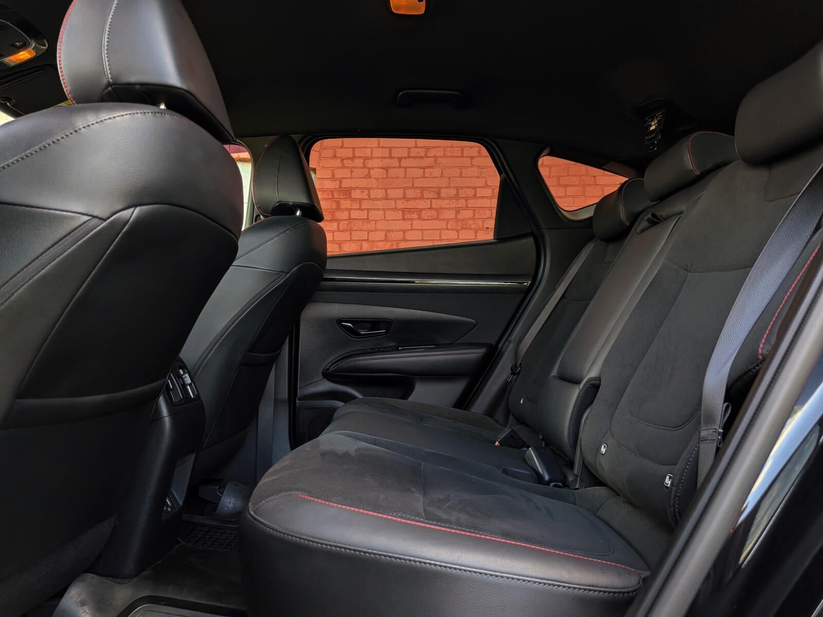 Hyundai Tucson - zdjęcie 10
