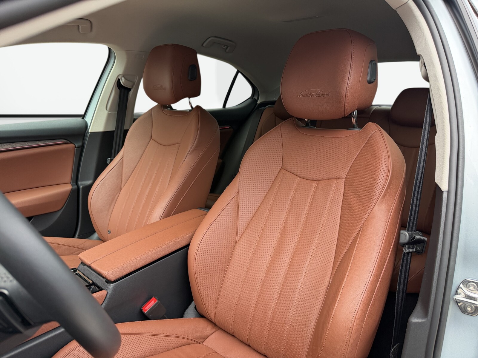 Škoda Superb - zdjęcie 12