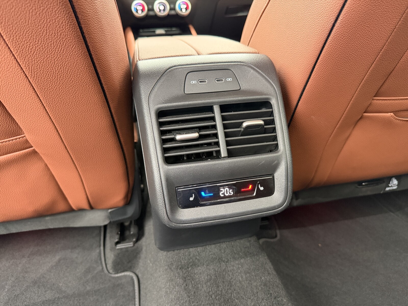 Škoda Superb - zdjęcie 36