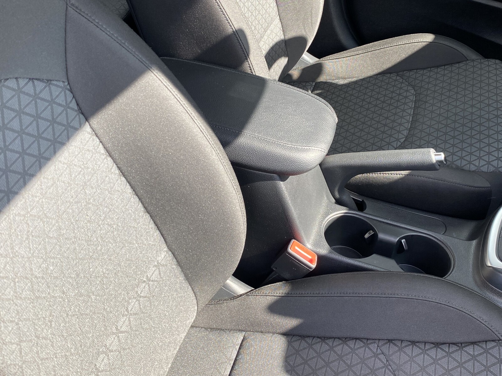 Kia Ceed - zdjęcie 16