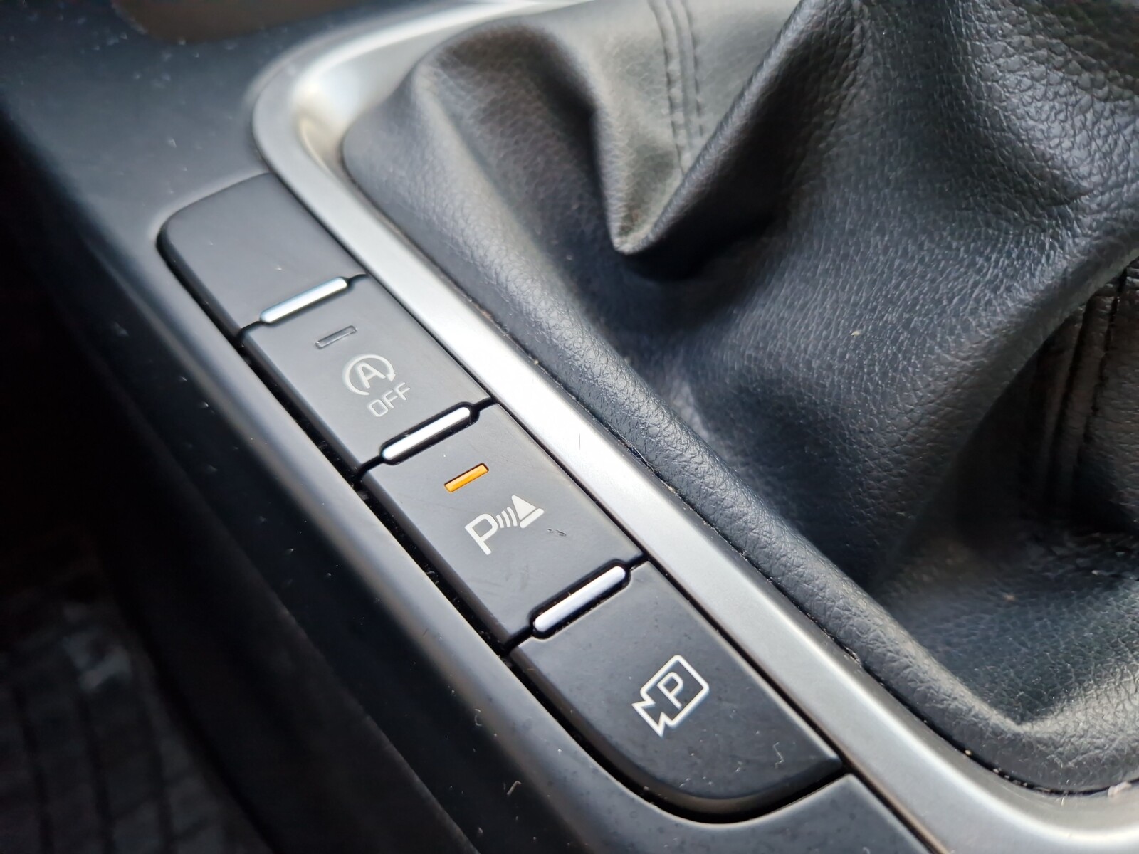 Kia Ceed - zdjęcie 21