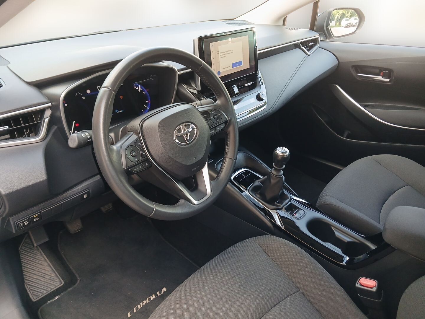 Toyota Corolla - zdjęcie 9