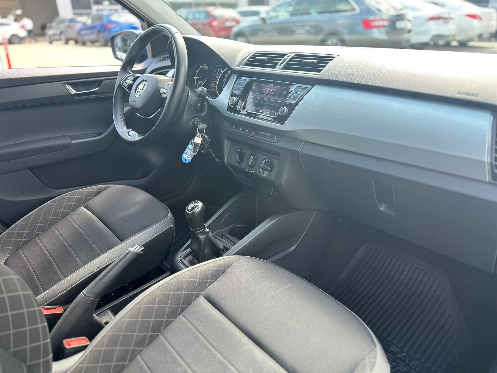 Škoda Fabia - zdjęcie 17