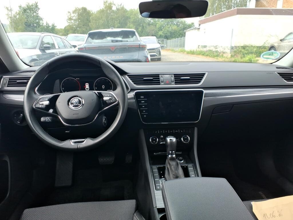 Škoda Superb Combi - zdjęcie 5