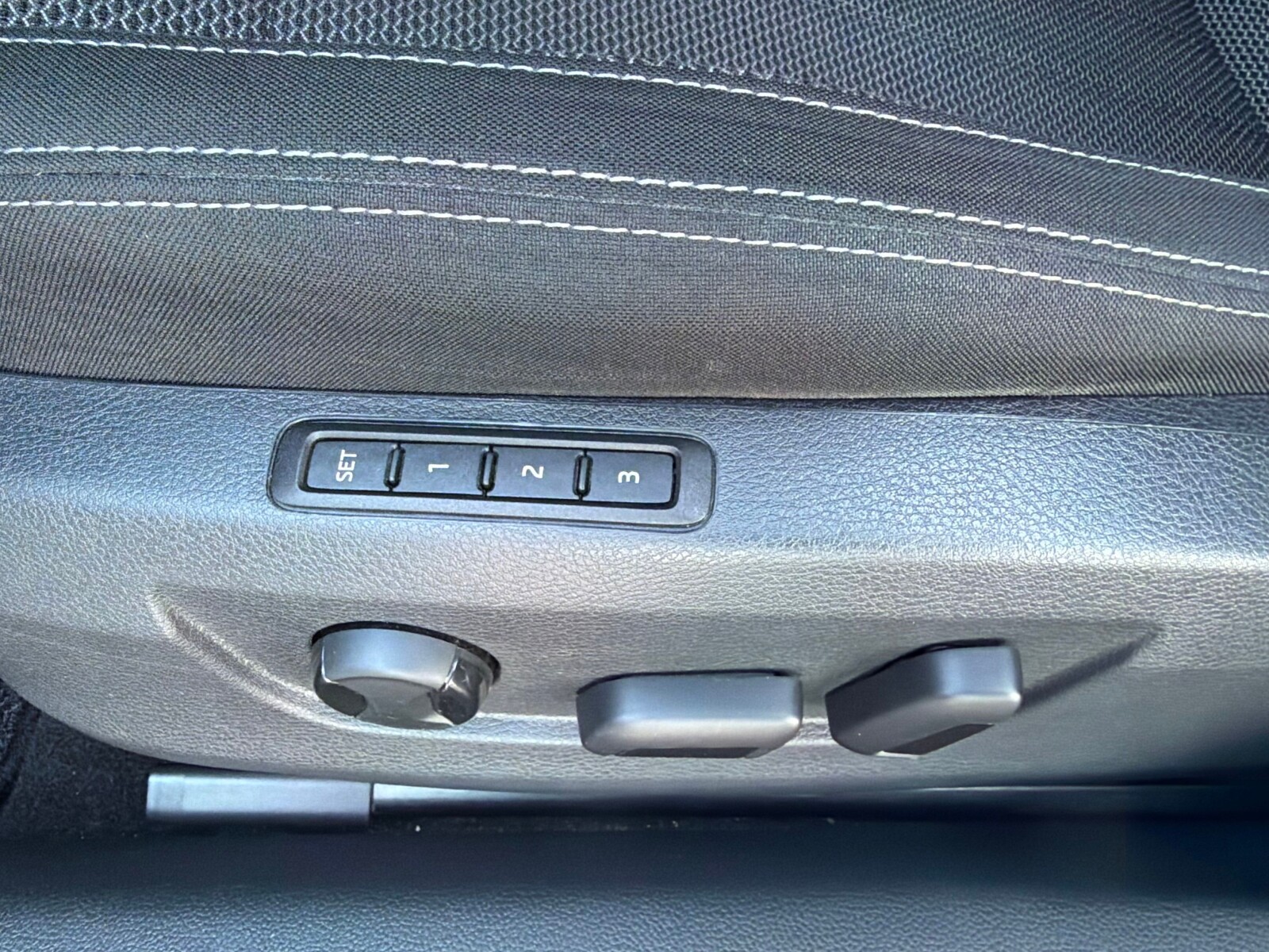 Škoda Superb Combi - zdjęcie 11