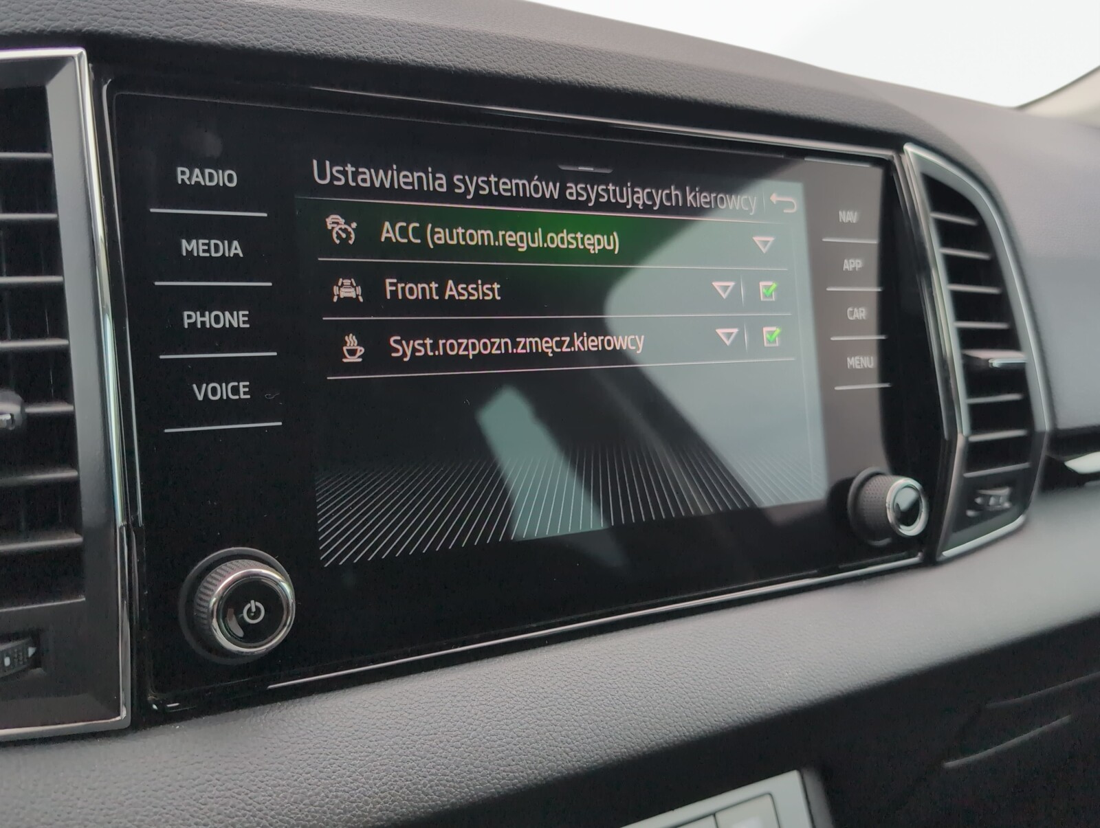 Škoda Karoq - zdjęcie 29