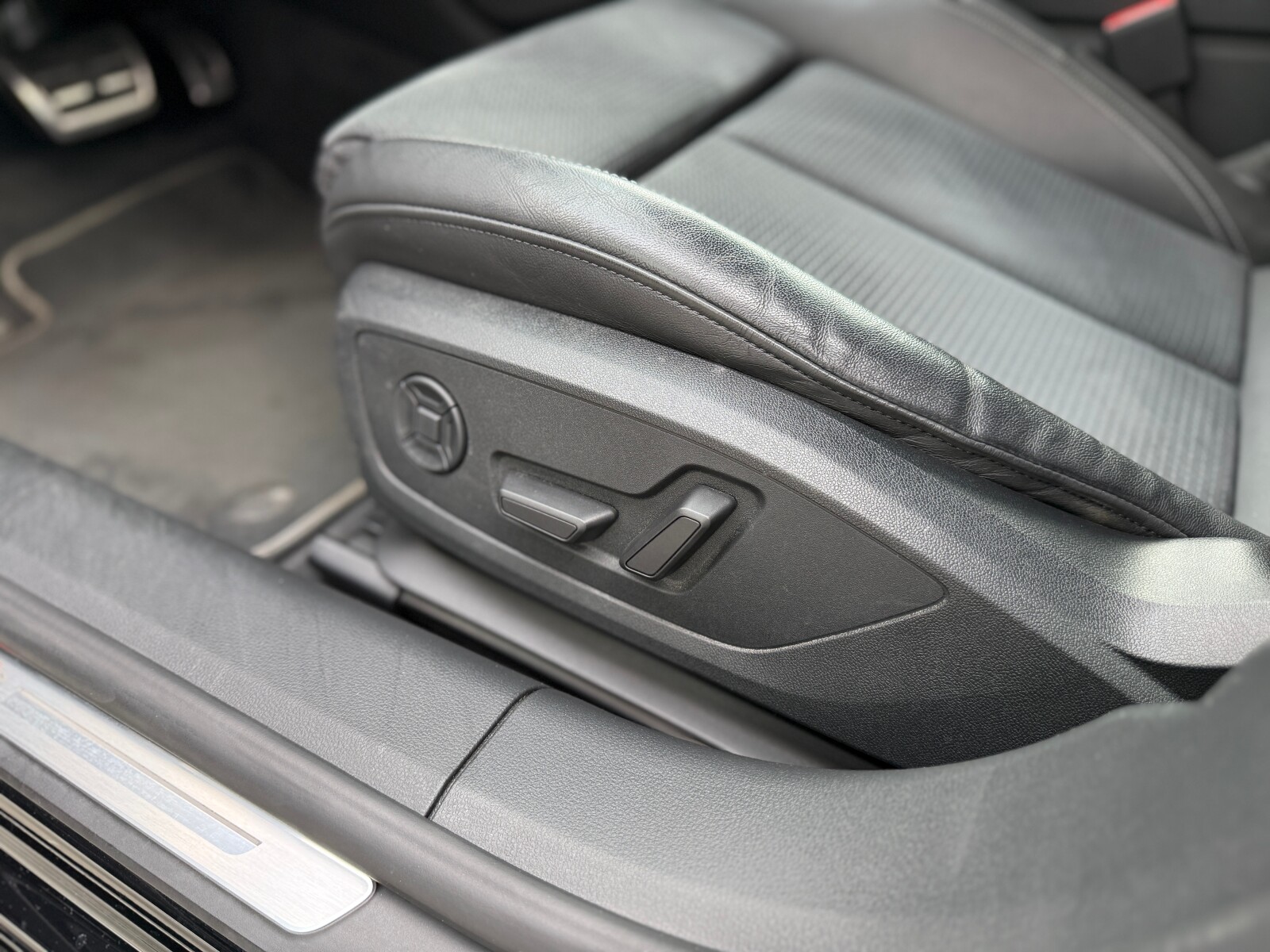 Audi A7 Sportback - zdjęcie 18