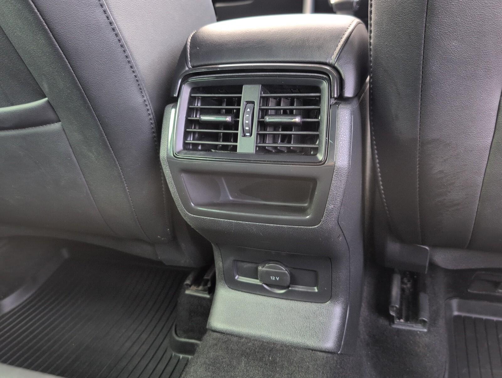 Škoda Karoq - zdjęcie 12