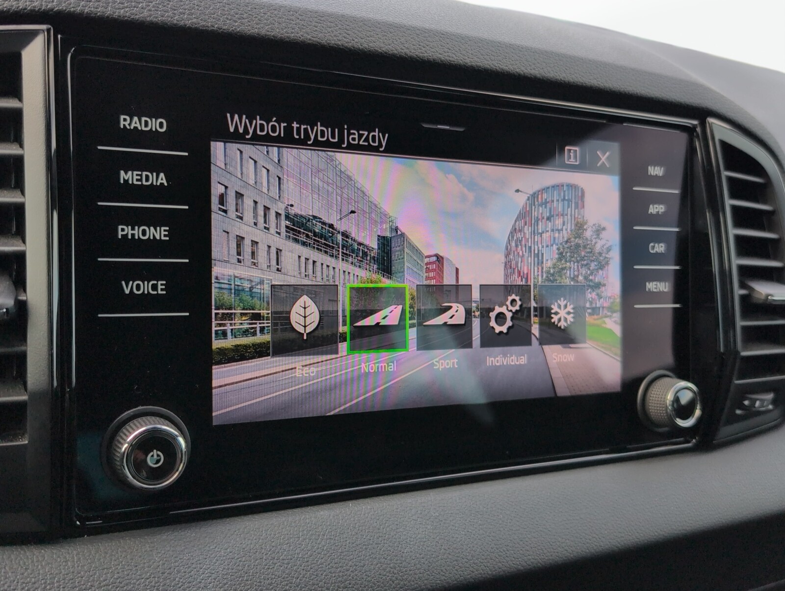 Škoda Karoq - zdjęcie 33