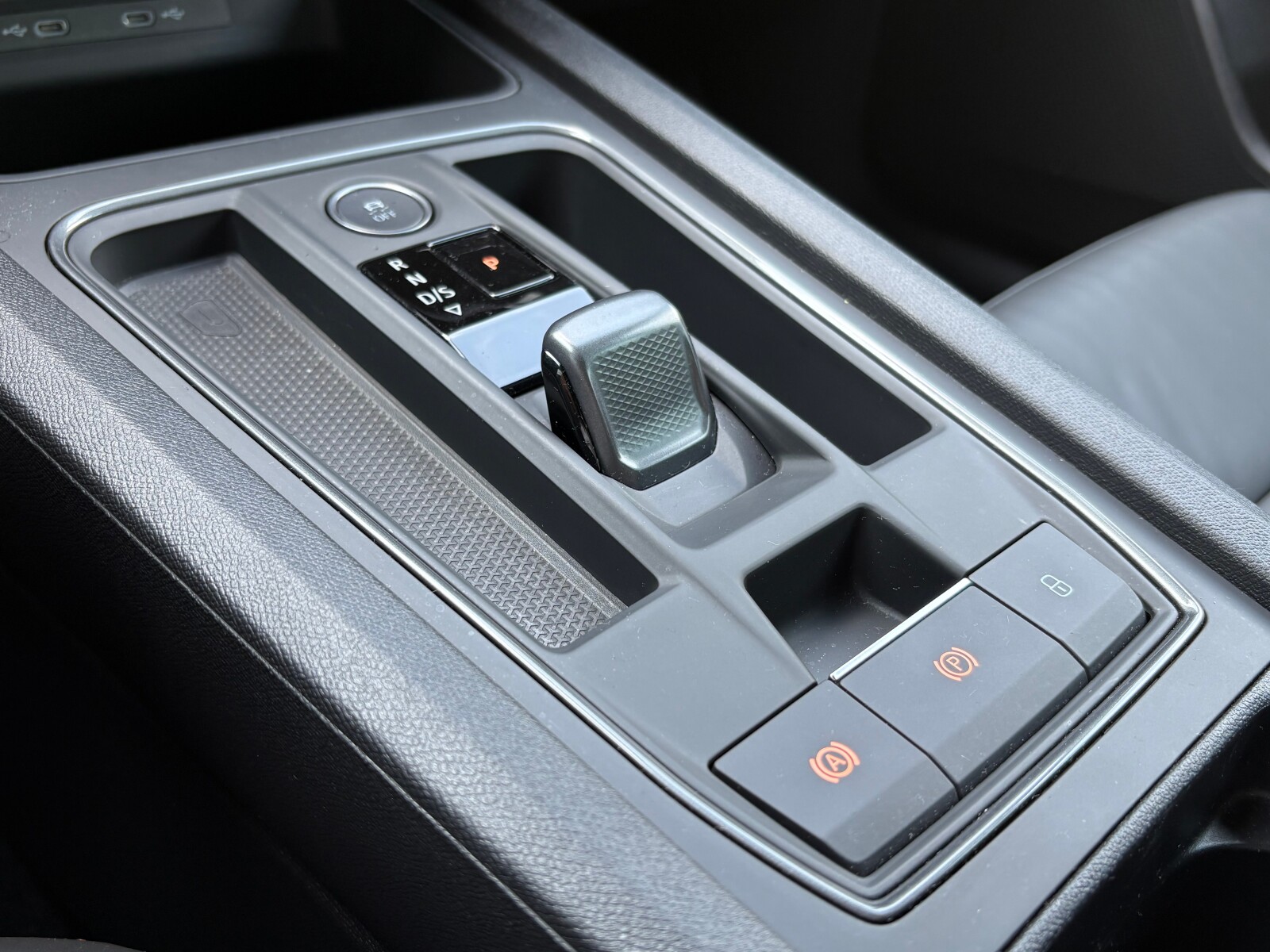 Cupra Leon - zdjęcie 26