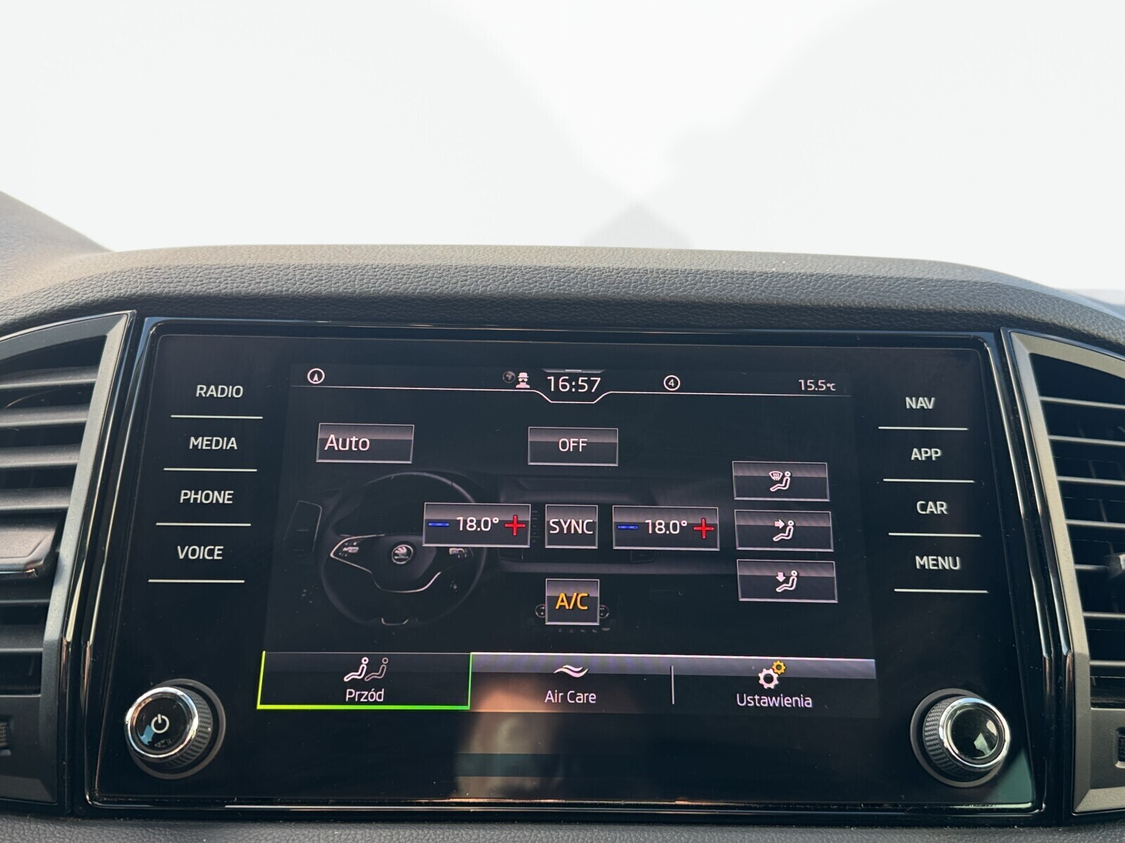 Škoda Karoq - zdjęcie 18