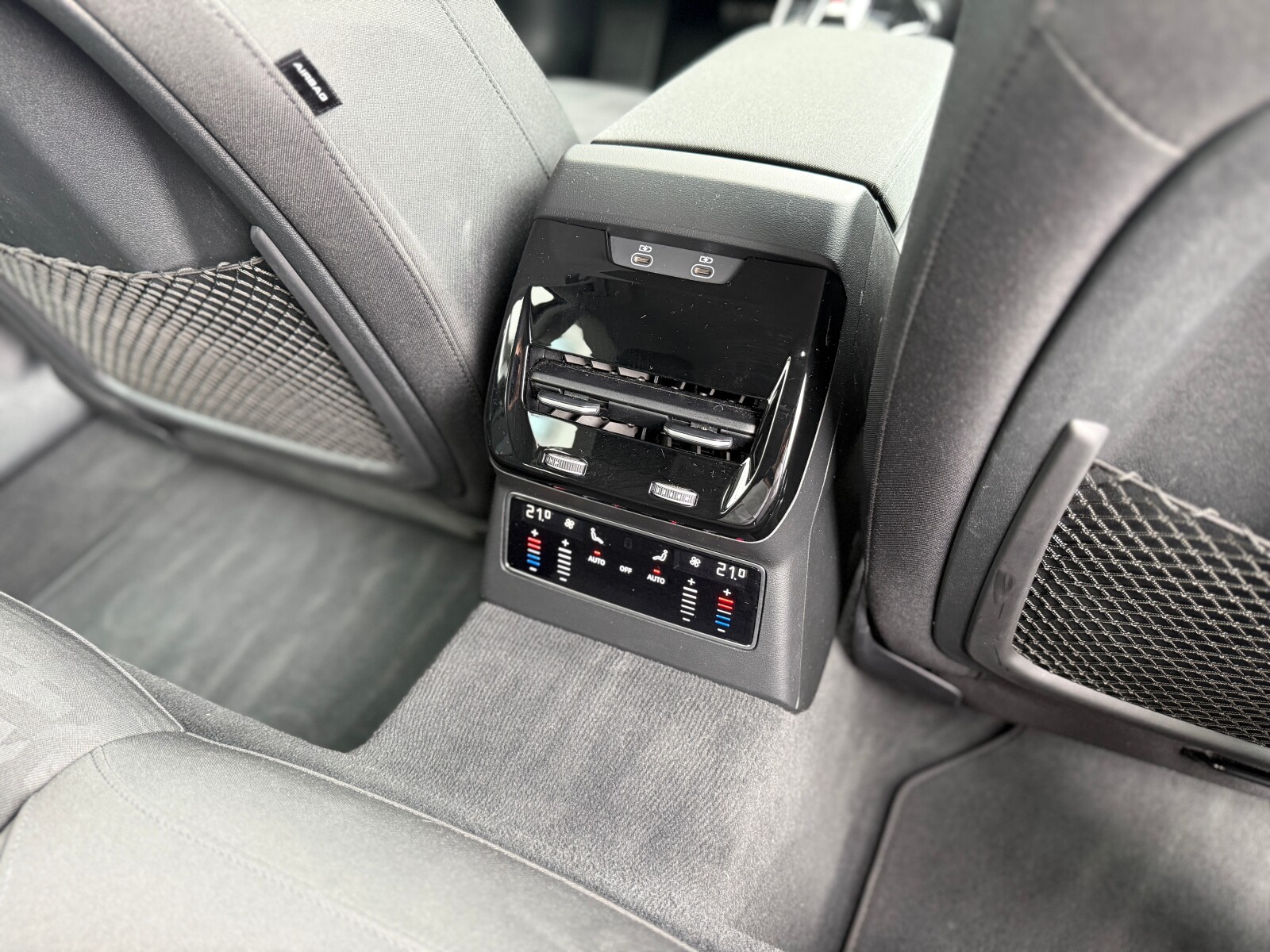 Audi A6 Avant - zdjęcie 24