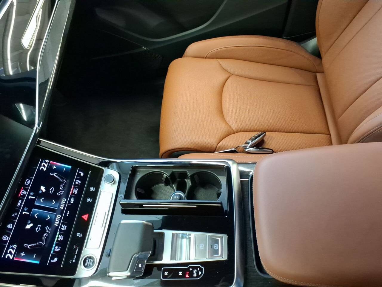 Audi Q7 - zdjęcie 7