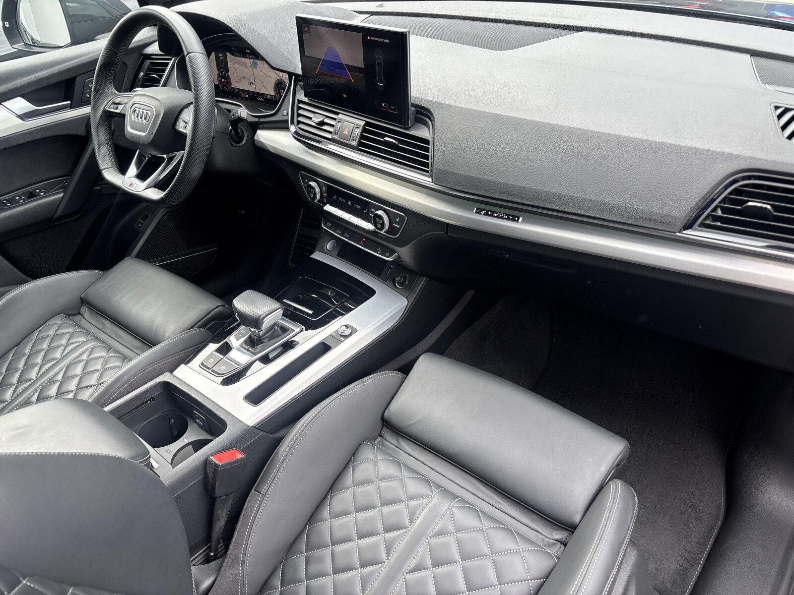 Audi Q5 Sportback - zdjęcie 35