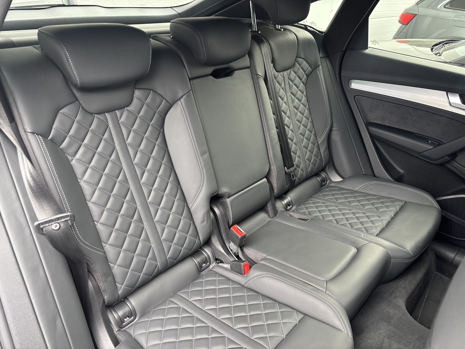 Audi Q5 Sportback - zdjęcie 32