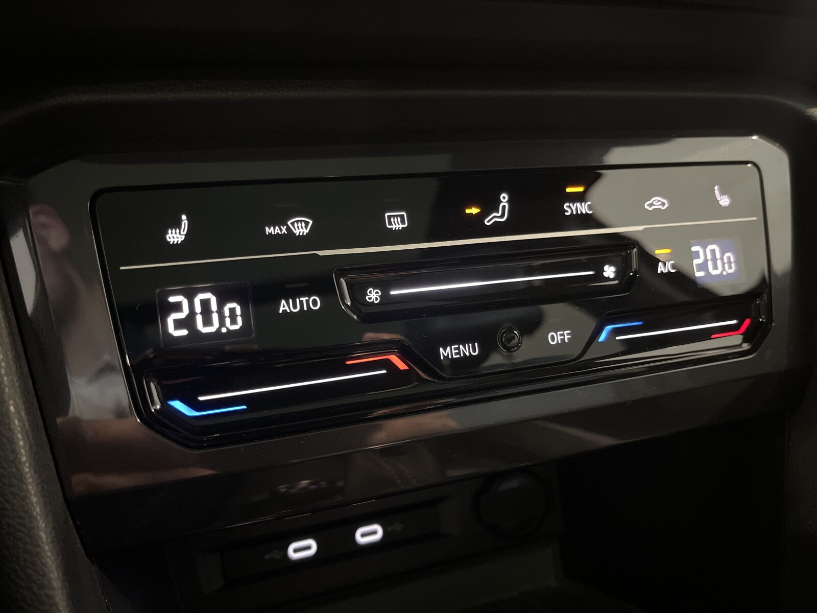 Volkswagen Tiguan Allspace - zdjęcie 27