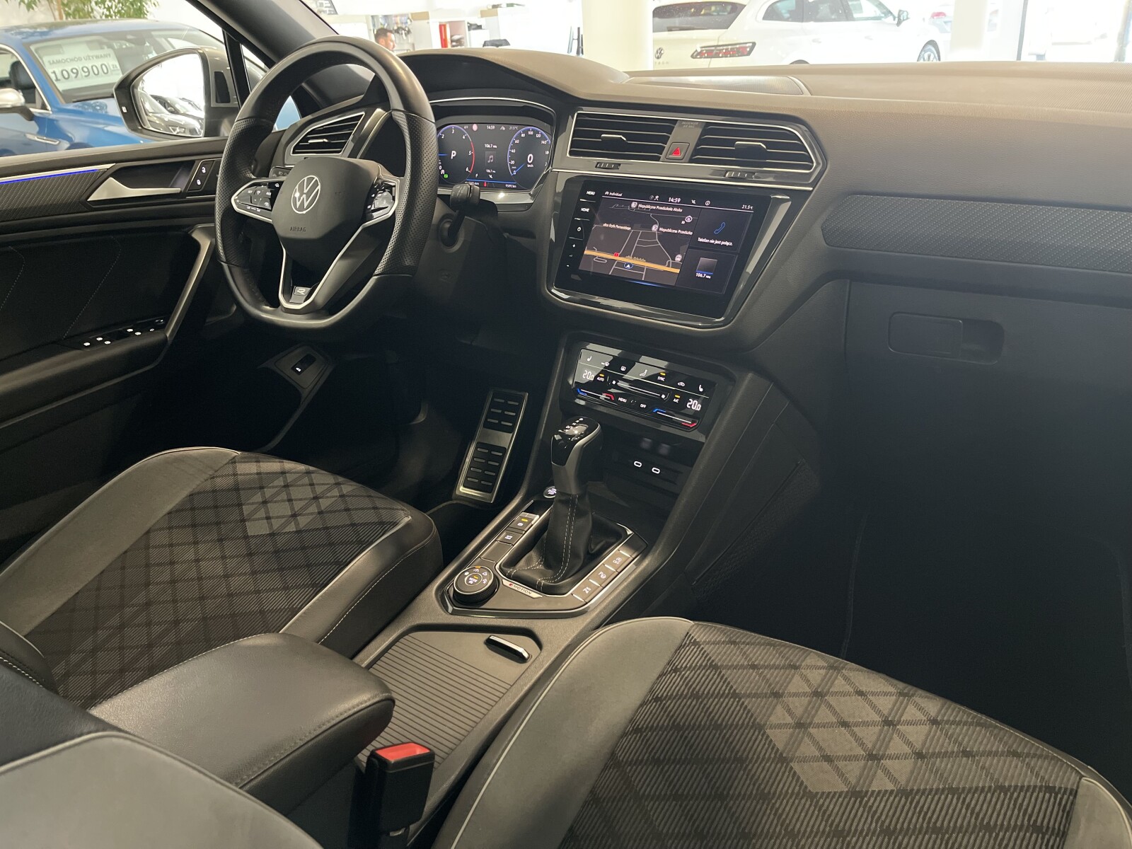 Volkswagen Tiguan Allspace - zdjęcie 17