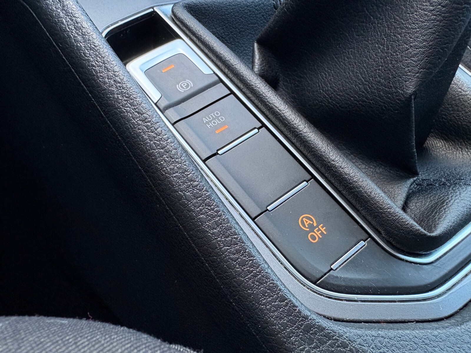 Volkswagen Golf Sportsvan - zdjęcie 22
