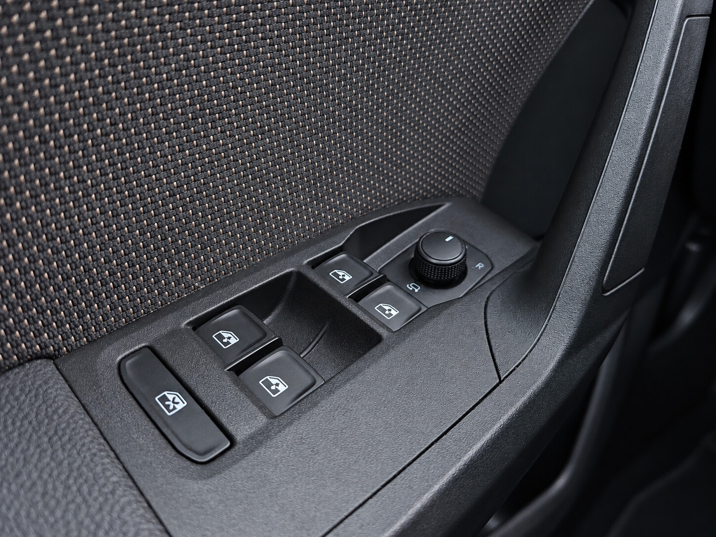 Seat Arona - zdjęcie 26