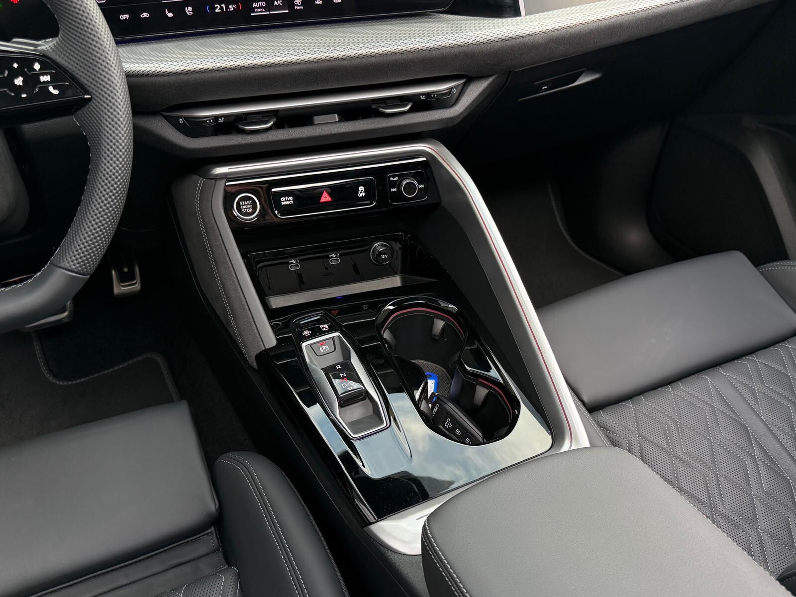 Audi Q5 Sportback - zdjęcie 28