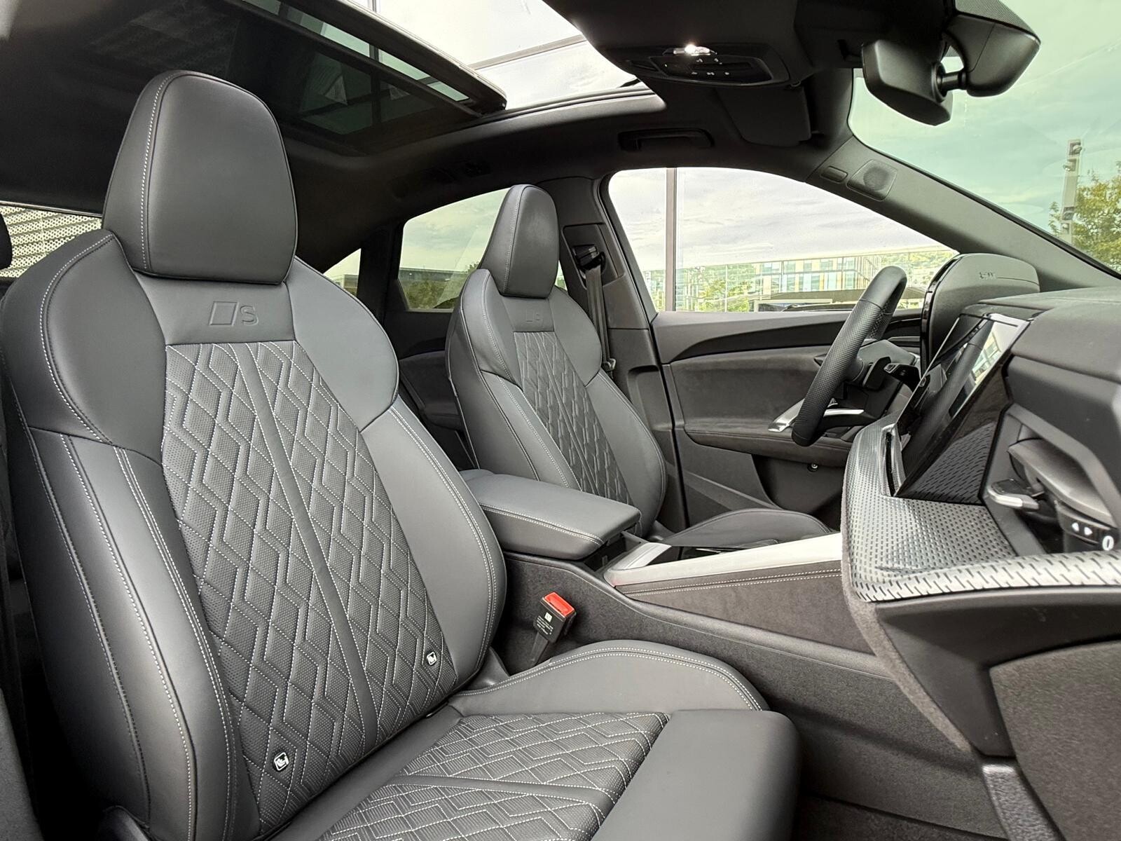 Audi Q5 Sportback - zdjęcie 26