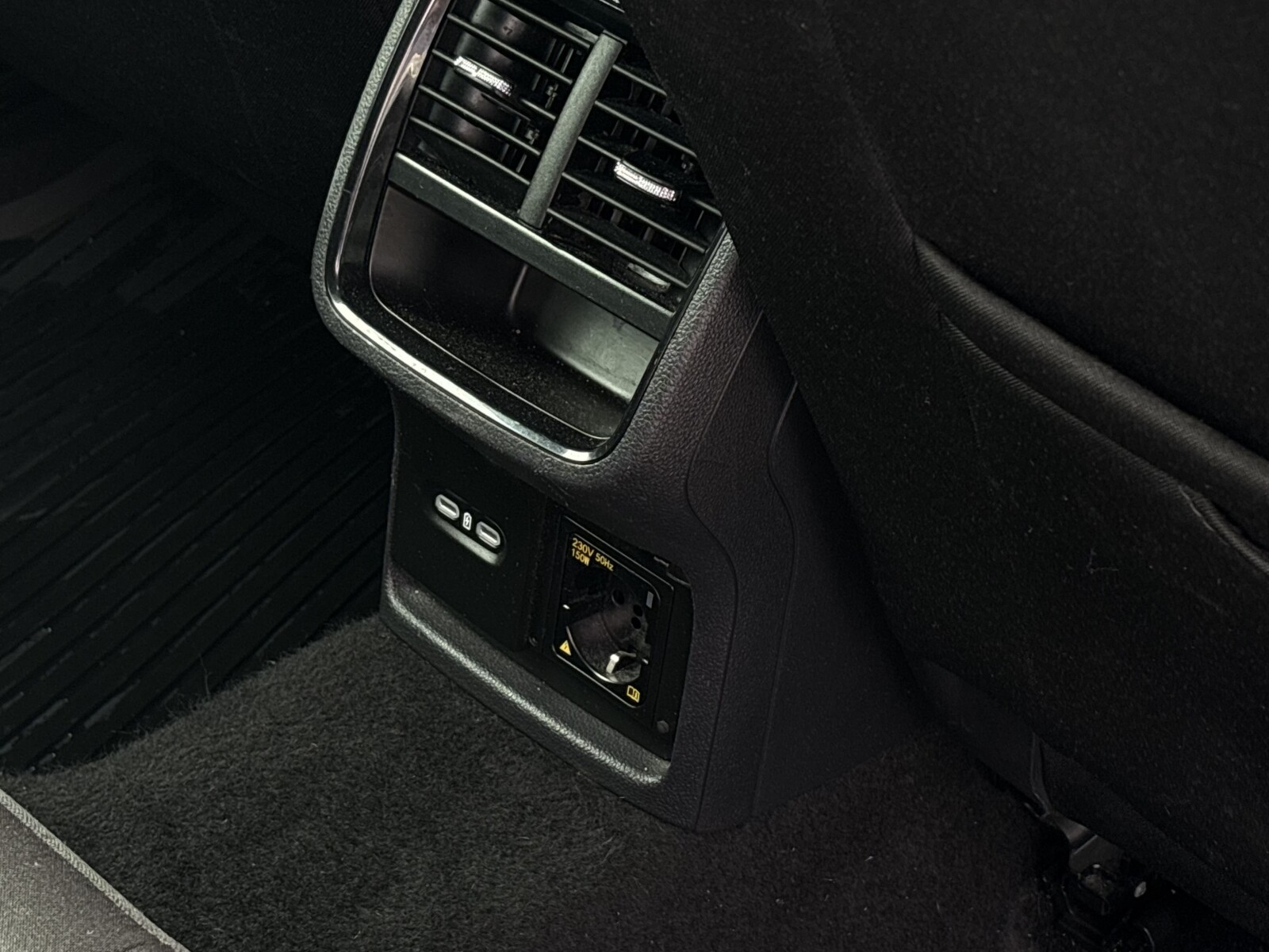 Škoda Octavia Combi - zdjęcie 22