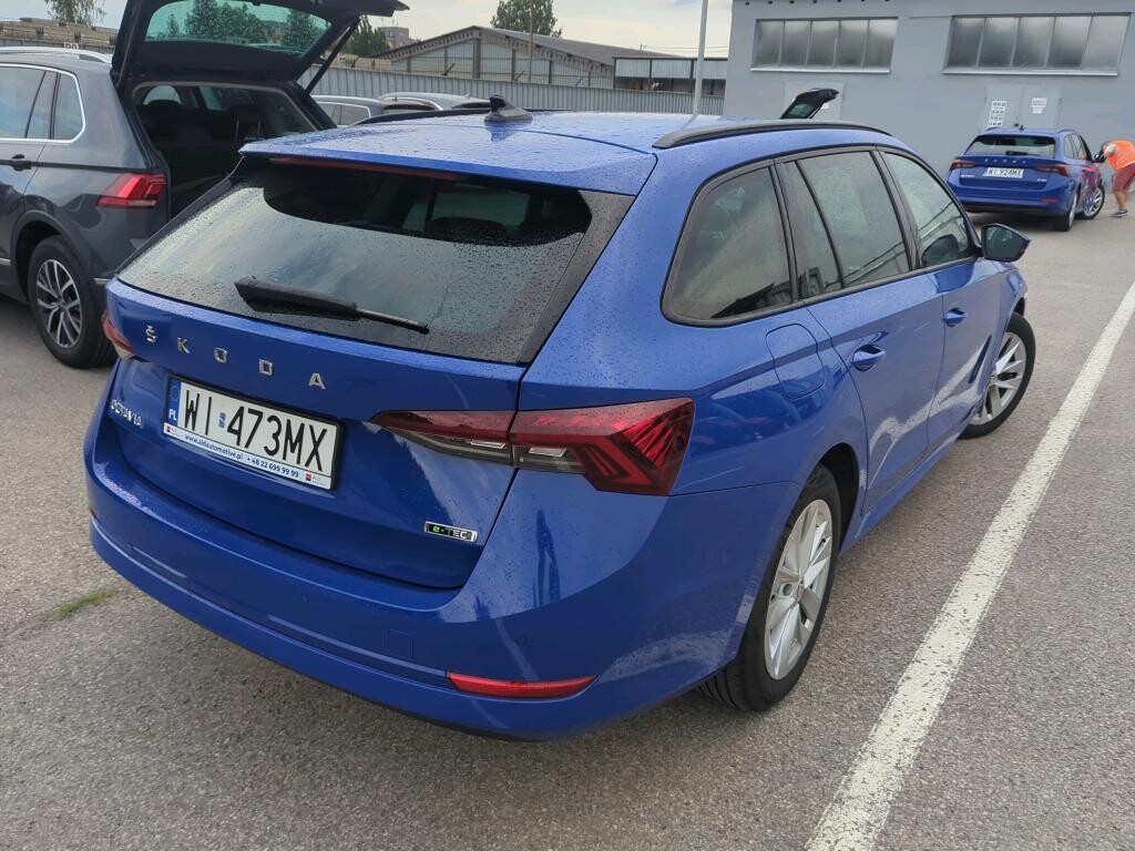 Škoda Octavia Combi - zdjęcie 5